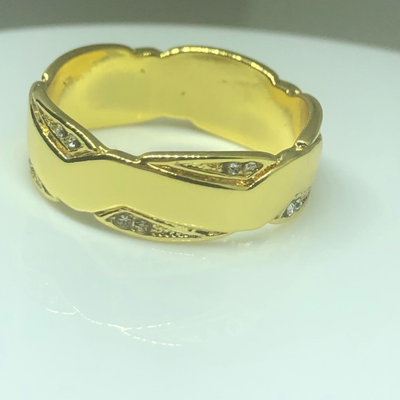 18k Yellow Gold Filled Fancy Band BBB Ring - Picture 8 of 10